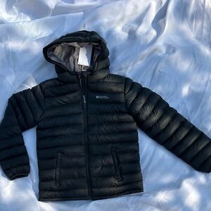 Mountain Warehouse youth size 11-12 black puffer coat/jacket NWT